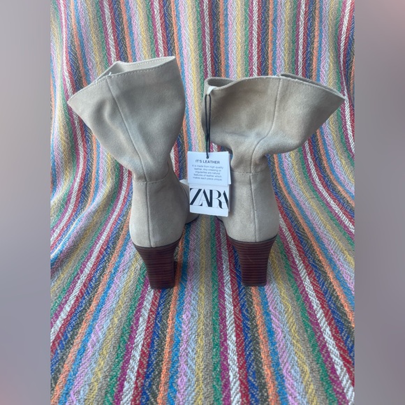NWT Zara Slouchy Ankle Booties Sz 9 - Picture 3 of 16